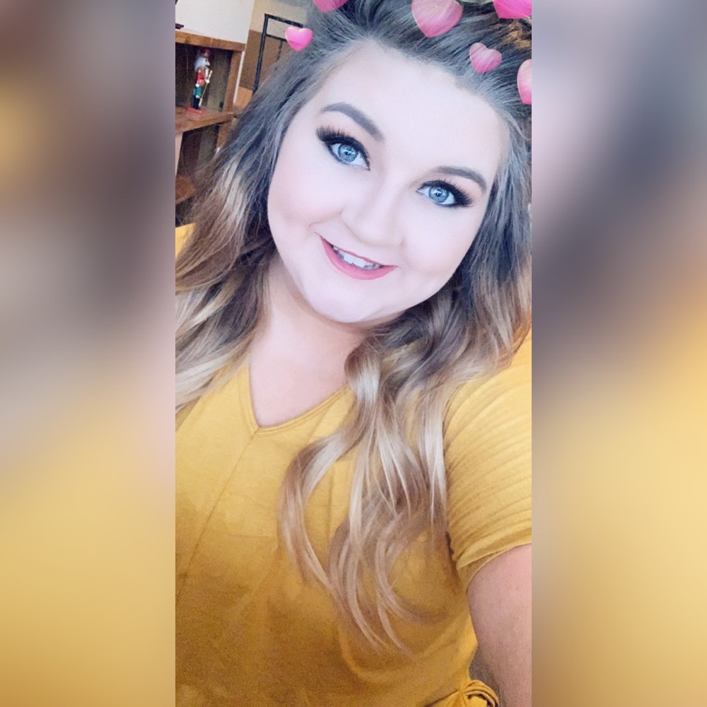 Meet your Posher, Makayla